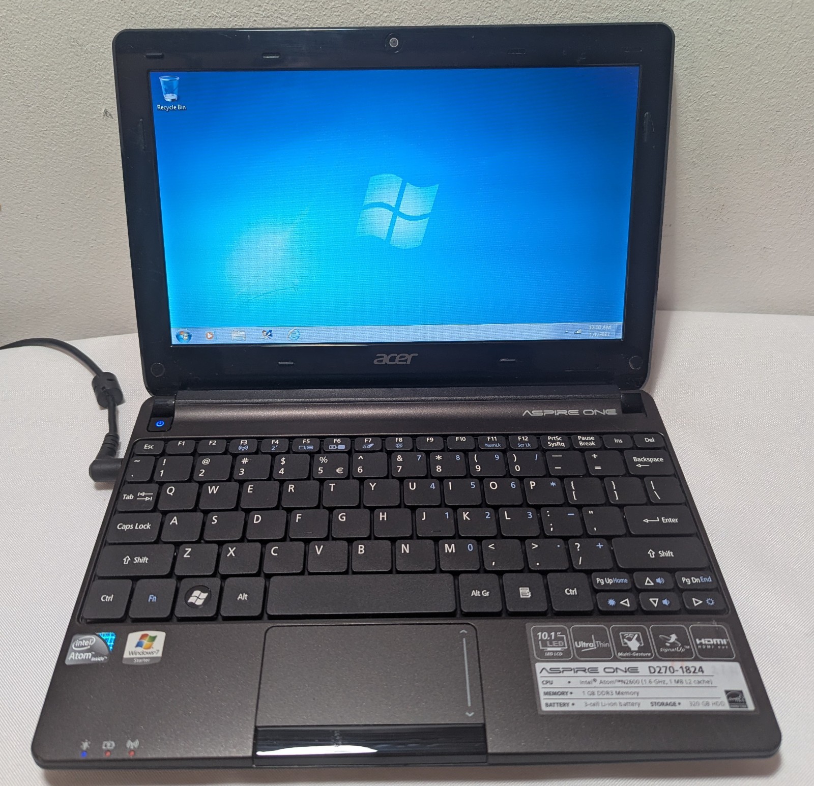 Acer Aspire One D270-1824 Laptop 320GB HDD 2GB Ram Windows 7 Tested Working READ