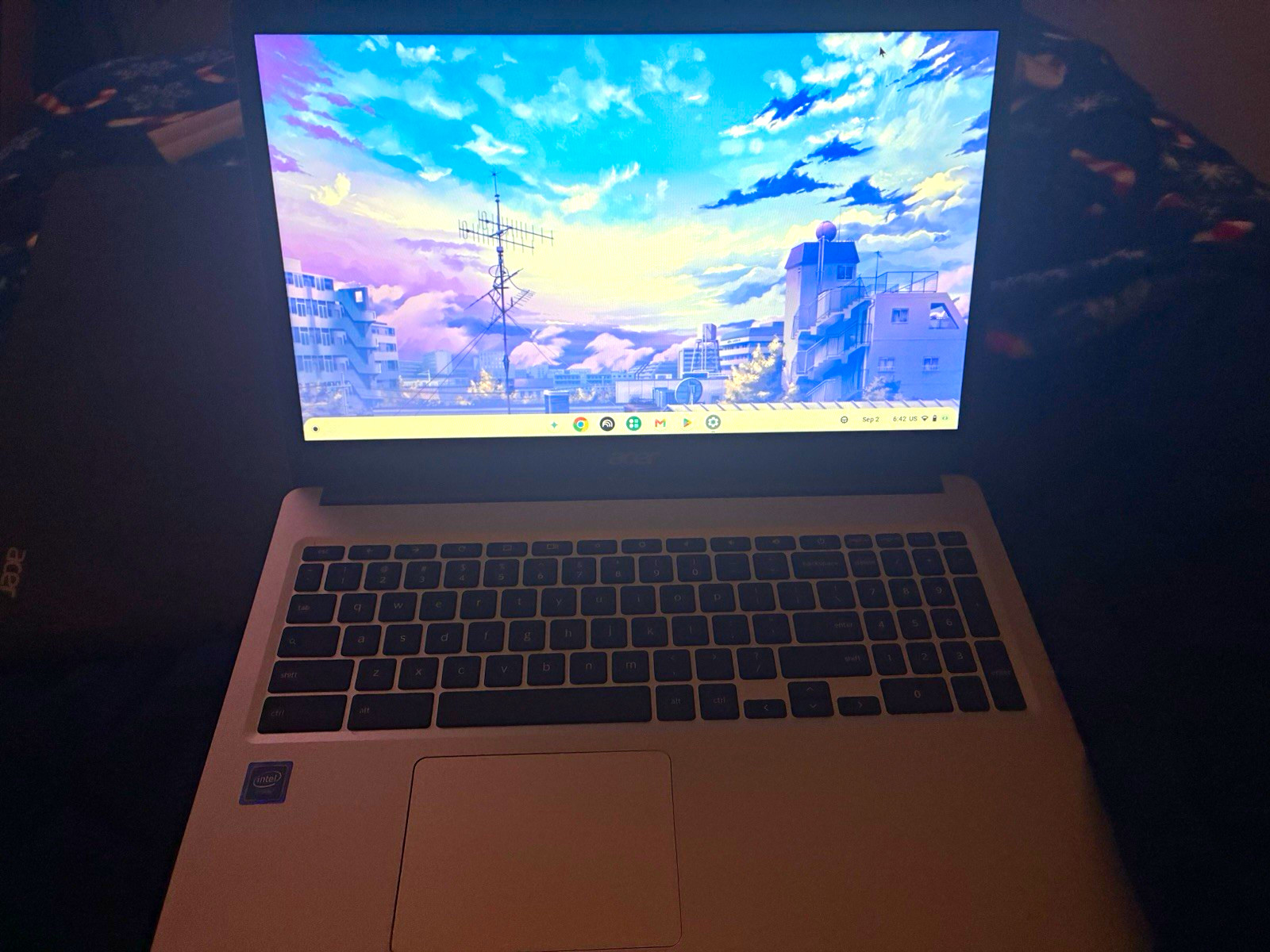 Acer Chromebook 15.6in Silver Laptop, Chrome OS, Intel Processor with carry bag