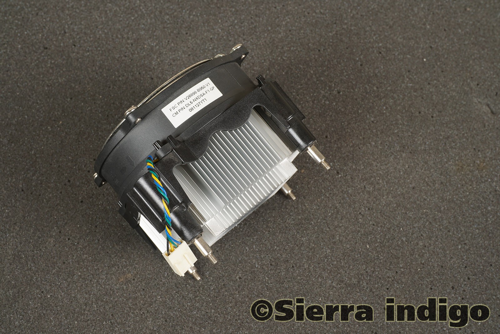 V26898-B950-V1 Fujitsu Esprimo P2540 Heatsink & Fan Cooler