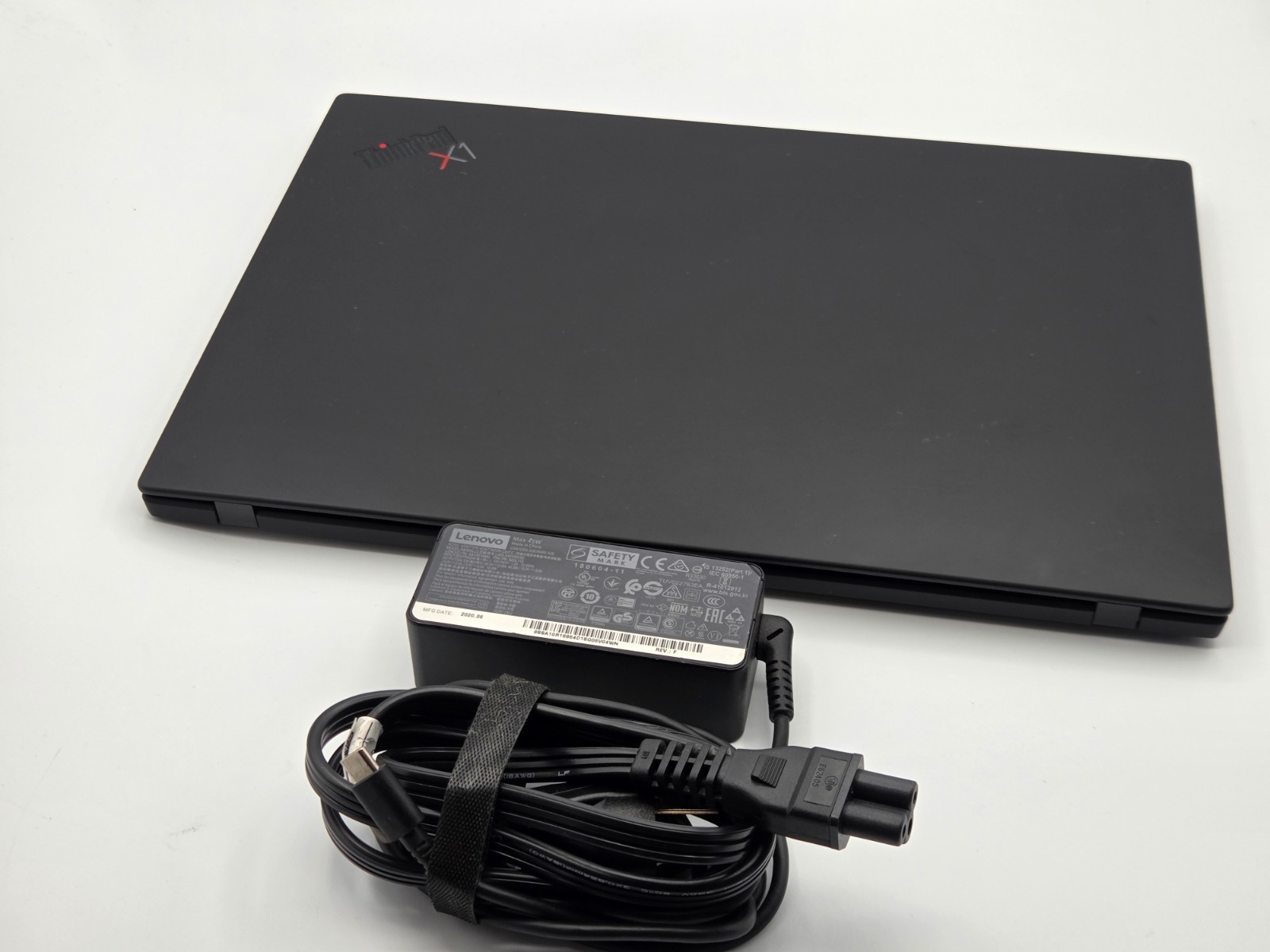 Lenovo ThinkPad X1 Carbon Gen 8 i7-10610U 16GB 1TB NVMe Win 11 Pro FAST SHIP
