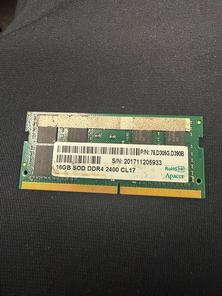 Apacer 16GB DDR4 SO-DIMM 76.D305G.D390B 2400 MHz laptop memory module