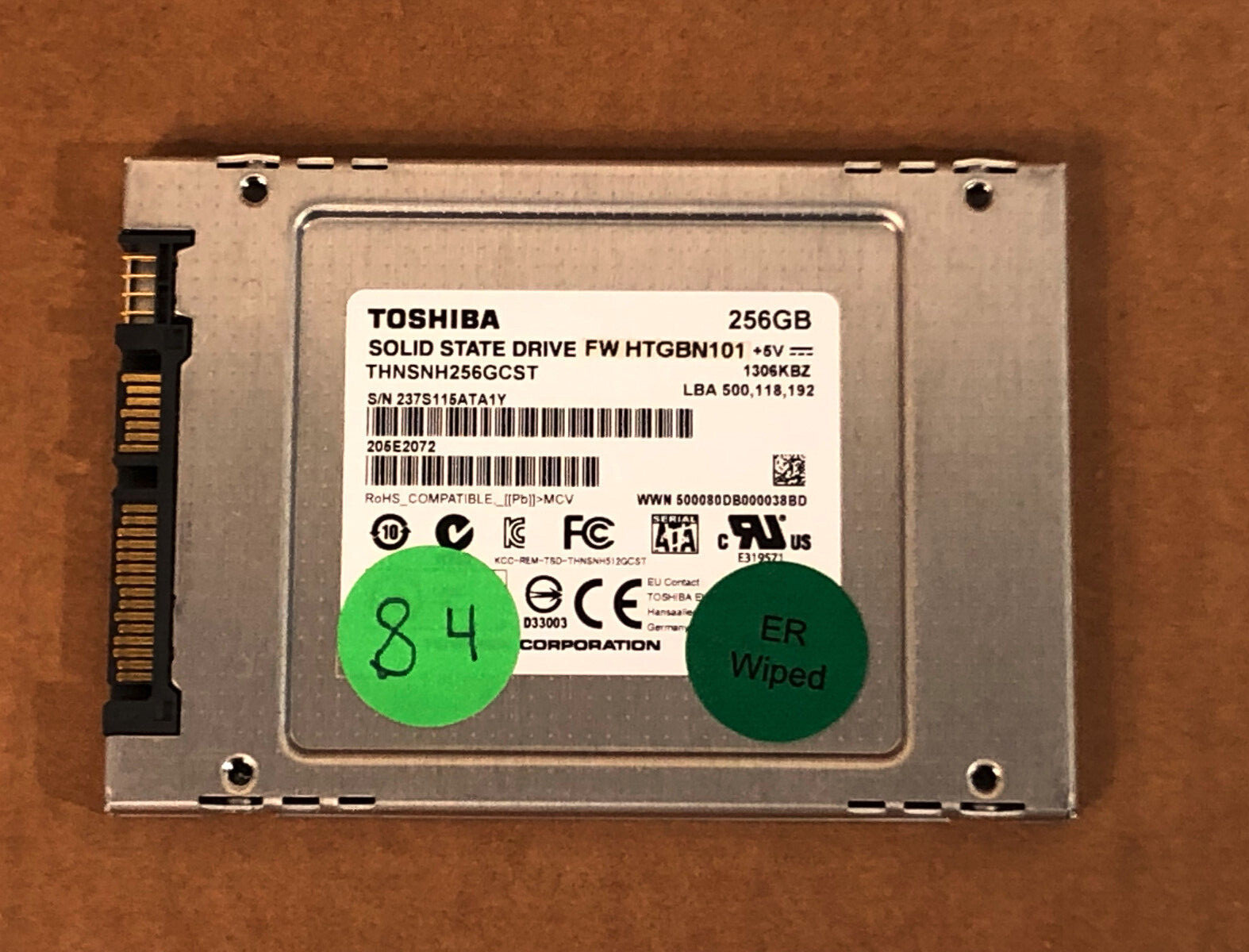 Toshiba 256GB 2.5 SFF SATA 6G 6Gb/s MLC Solid State Drive SSD