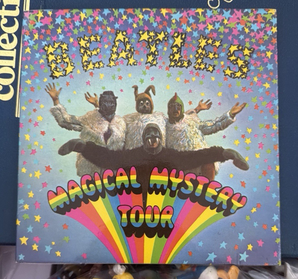 RARE The Beatles Magical Mystery Tour Vintage Style Album picture book & vinyls