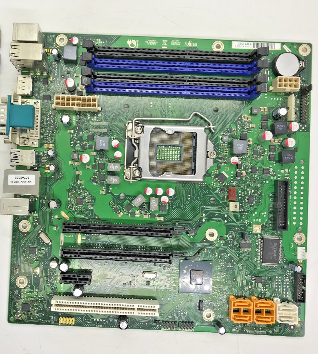Fujitsu D3162-A12 GS 2 DDR3 Esprimo P910-mATX - Socket 1155 -No I/O Shield#MX61