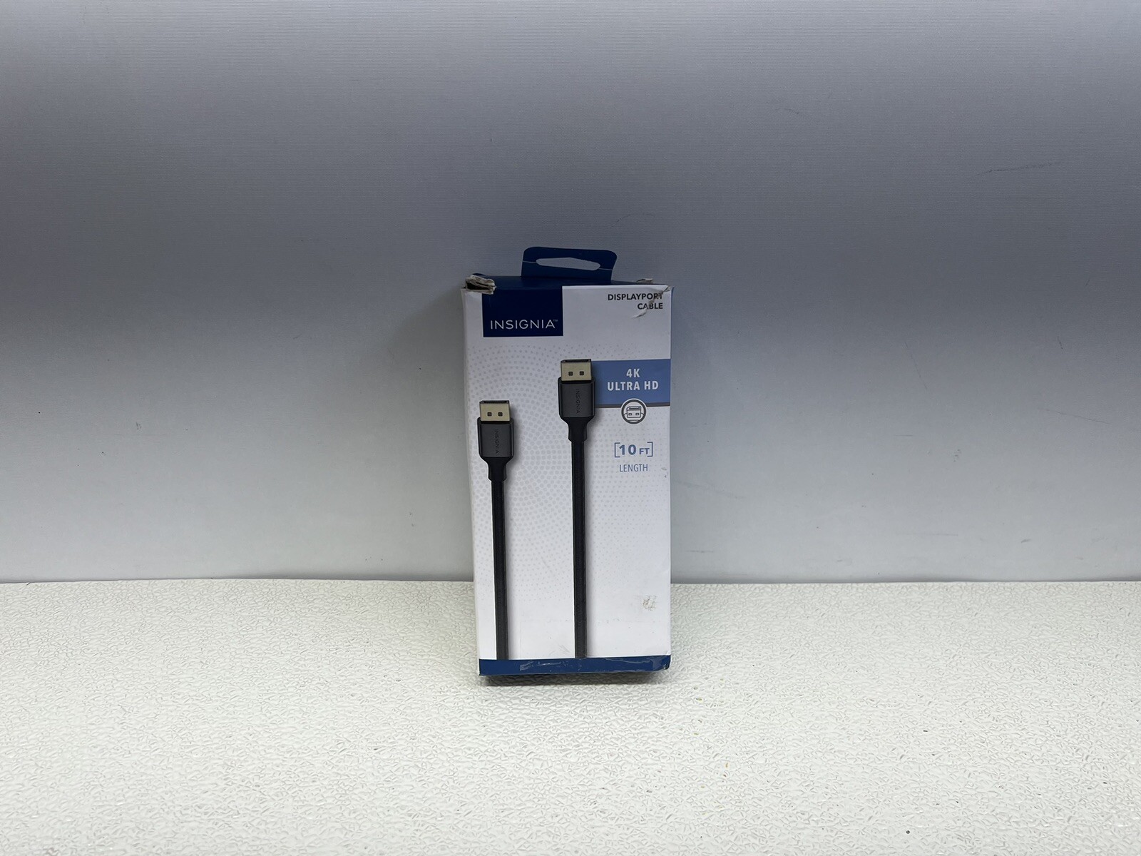 Insignia- 10' DisplayPort Cable - Black -