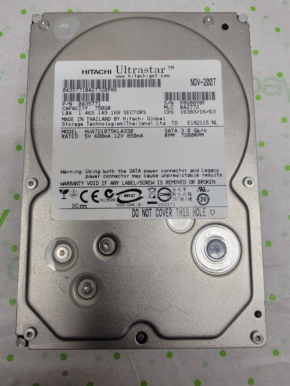 Hitachi 0A35771 750GB SATA 7.2K 3.5" 3.0 Gb/s Hard Drive HUA721075KLA330