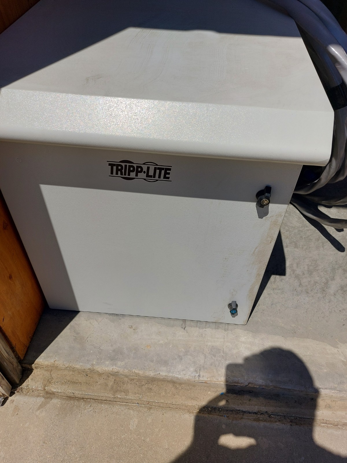 EATON TRIPP LITE SRN3RG12U NEMA 3R INDUSTRIAL CONTROL PANEL (LOCAL PICKUP ONLY)