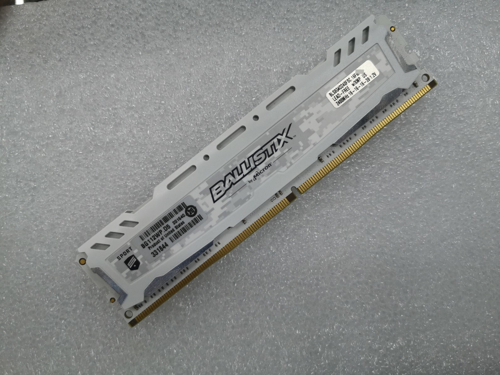 Crucial Ballistix 8GB DDR4 2400 Desktop DIMM RAM XMP by micron PC4-19200 288pin