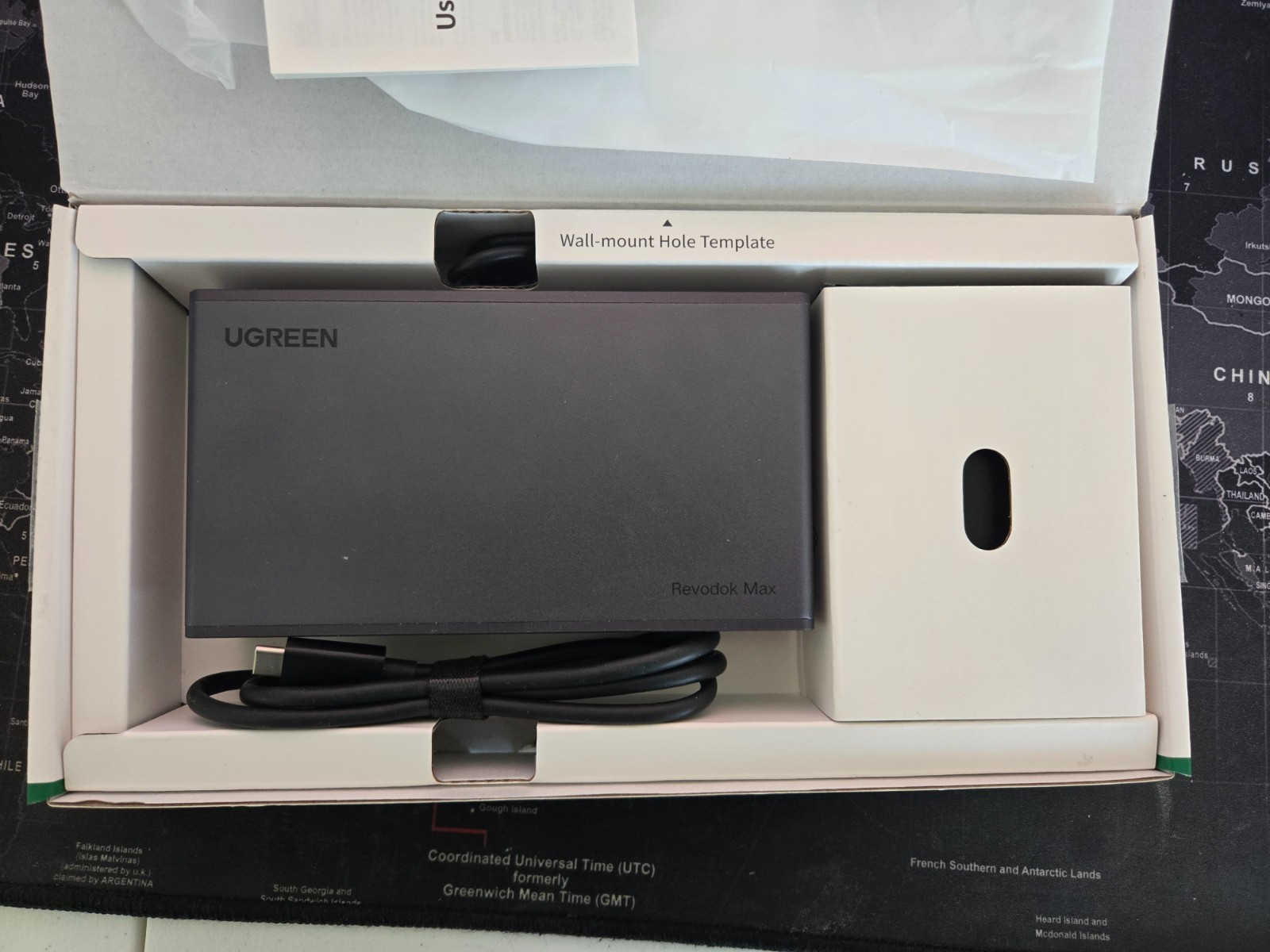 UGREEN 8-in-1 Thunderbolt 4 Docking Station, Dual 4K@60Hz, 3xTBT4, 40Gbps
