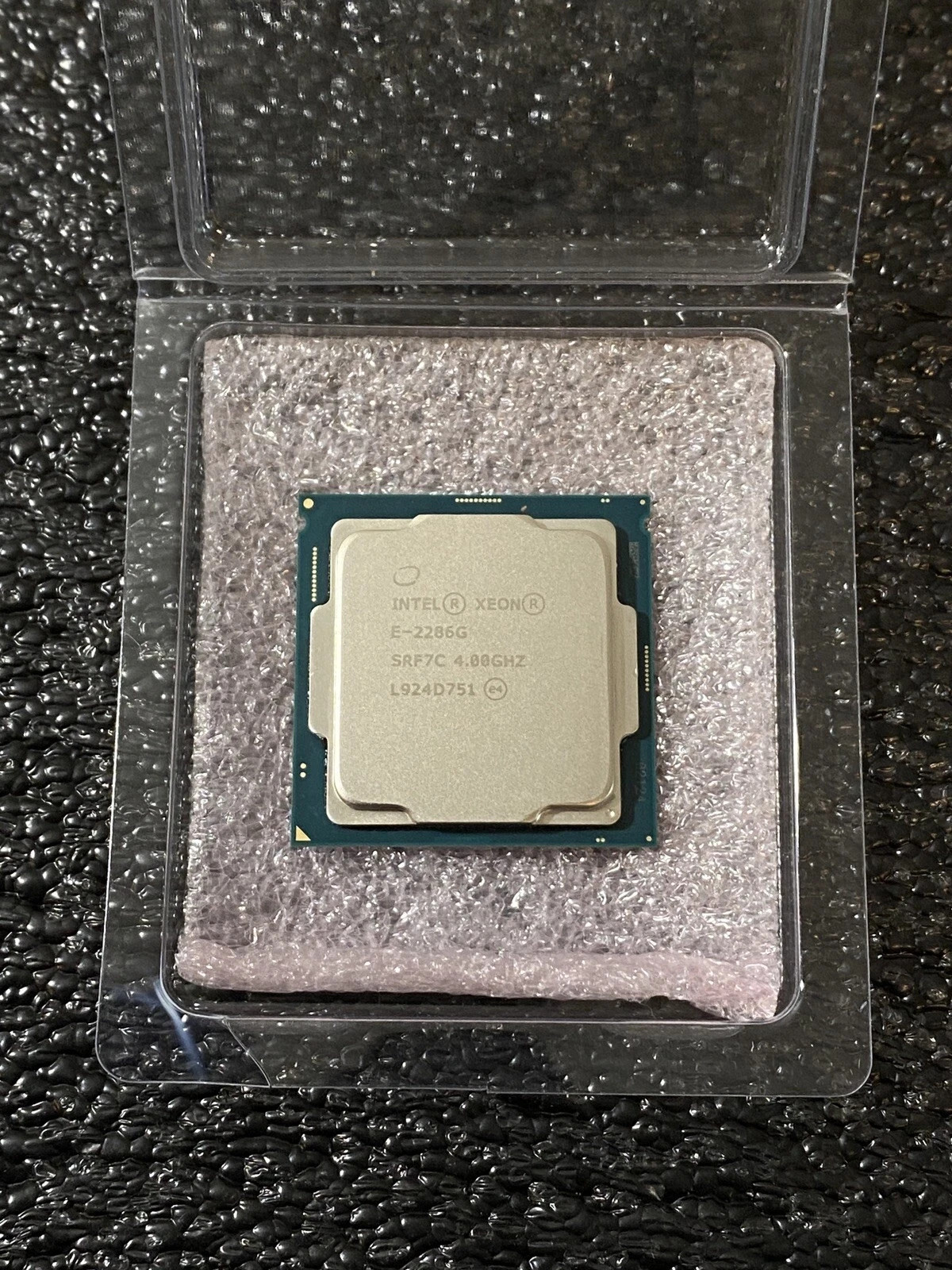 SRF7C Intel Xeon E-2286G 4.0Ghz 6-Core 12MB 95W FCLGA1151 CPU