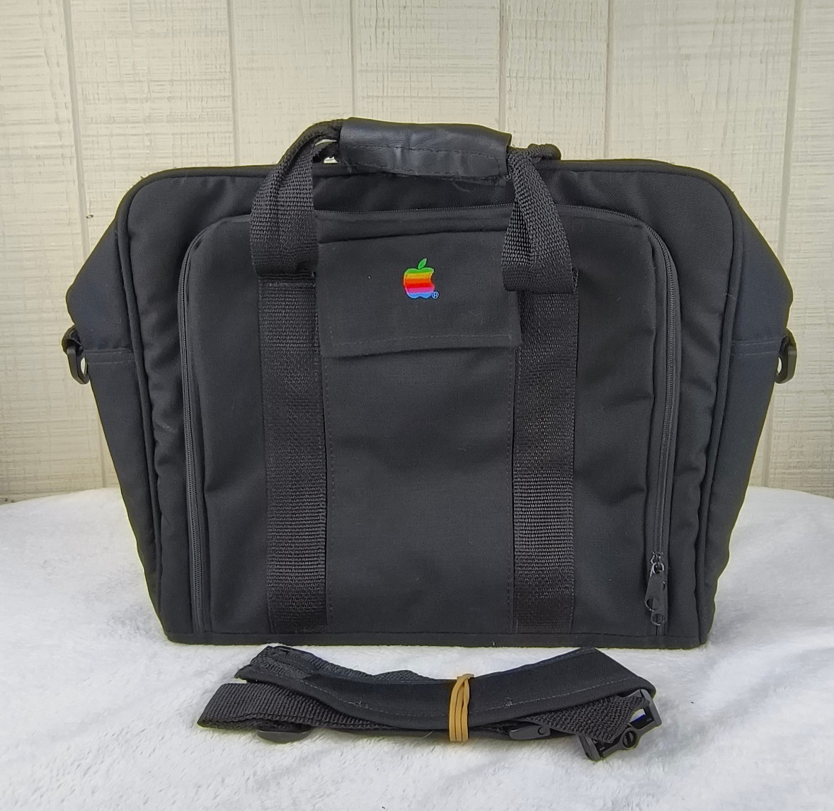 Vintage Apple Rainbow Logo Laptop Bag Messenger Black Lots of Pockets