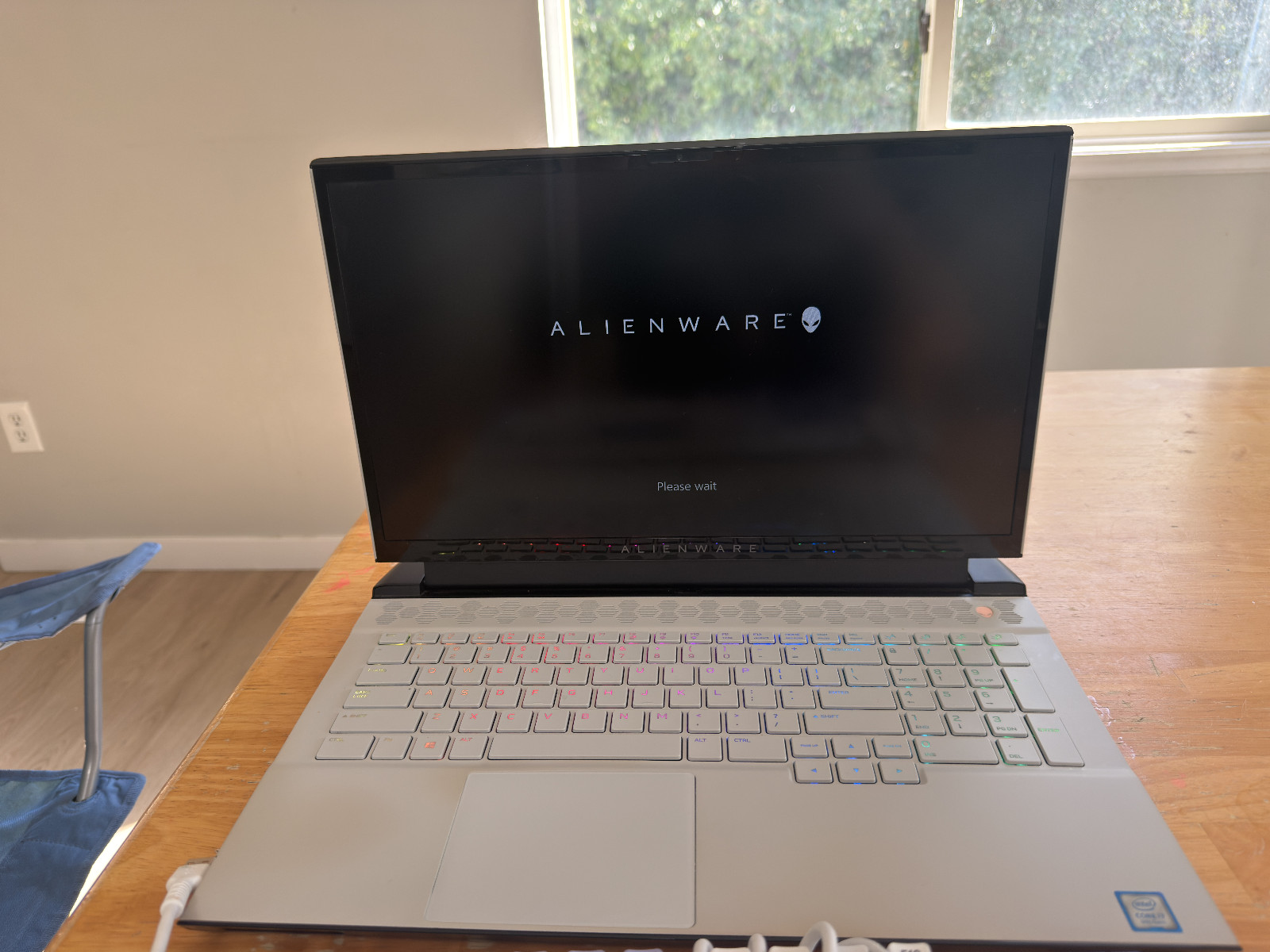 Alienware M17 R2 | 17.3", i7-9750H, NVIDIA GeForce RTX 2060, 16GB RAM, 512GB SSD