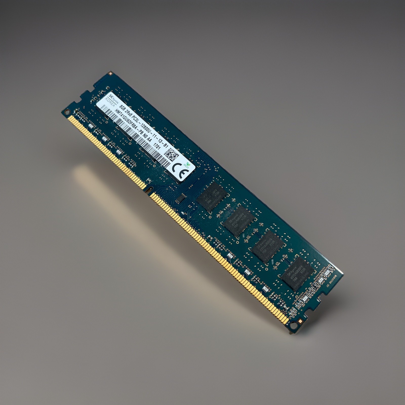SK Hynix 8GB RAM, DDR3 2RX8 PC3L-12800U-11-13-B1,  HMT41GU6BFR8A-PB
