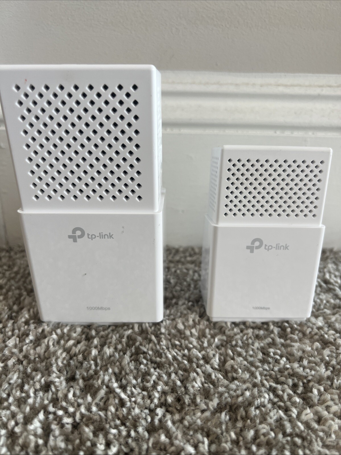 tp-link wifi extender 1000Mpbs.  Model TL-WPA7510 & 7010