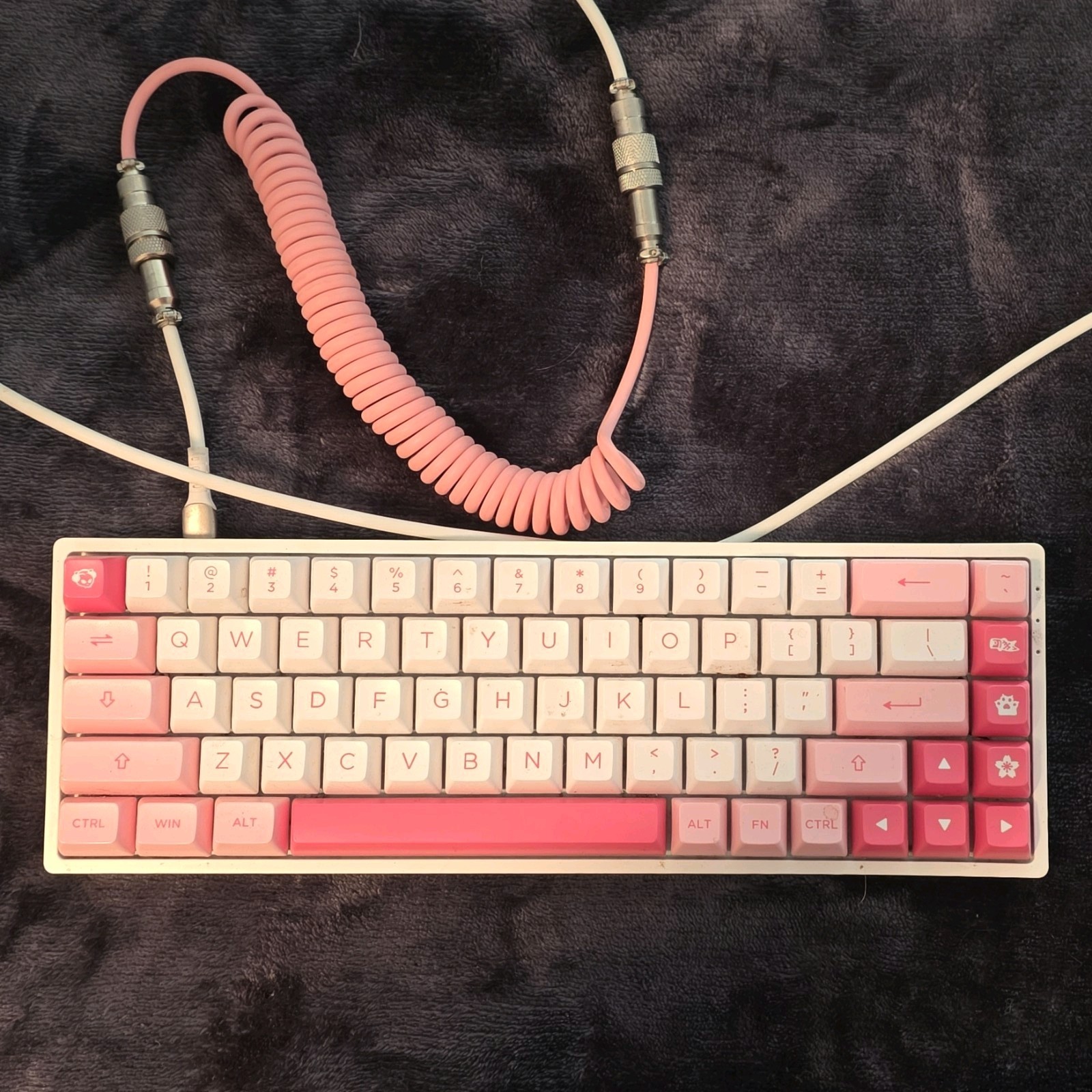 Akko 3068B Compact Mechanical Keyboard Pink/White QWERTY Wired USB