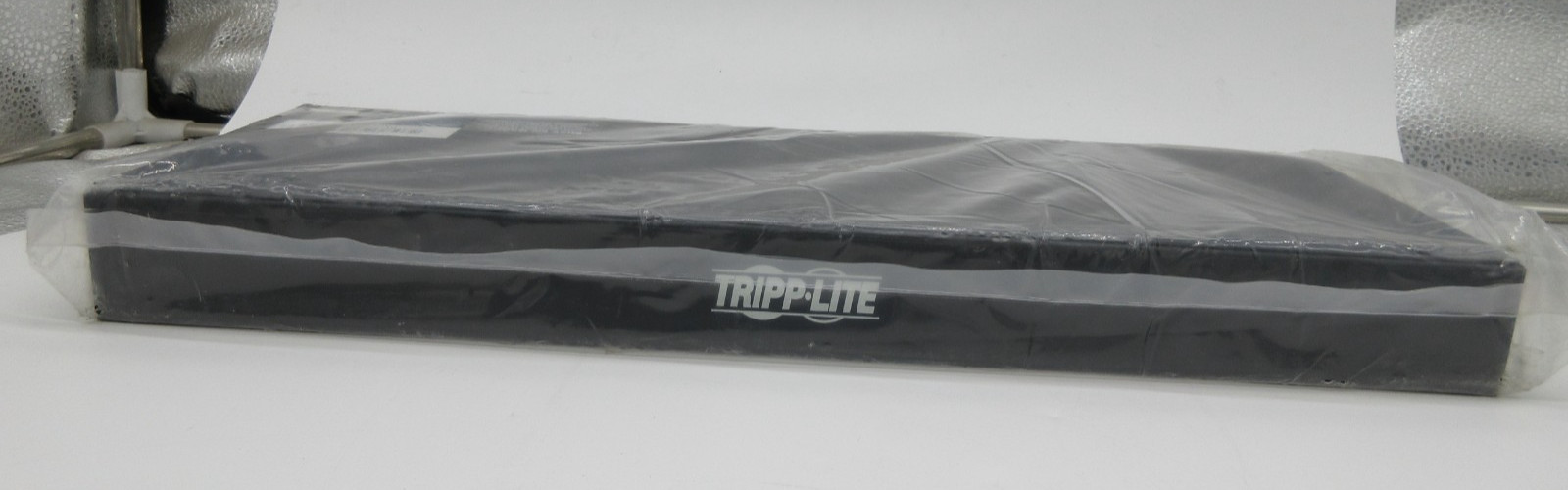 Tripp-Lite PDUMH20HV Single Phase Metered PDU 16/20A 208/230V Power Strip