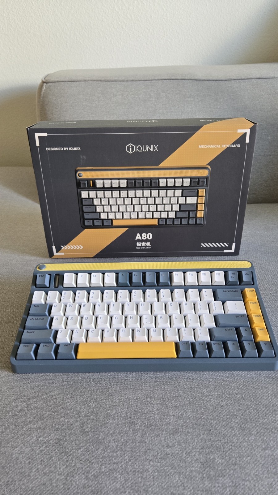 IQUNIX A80 Wireless Mechanical Keyboard Blue Switches, Complete Set