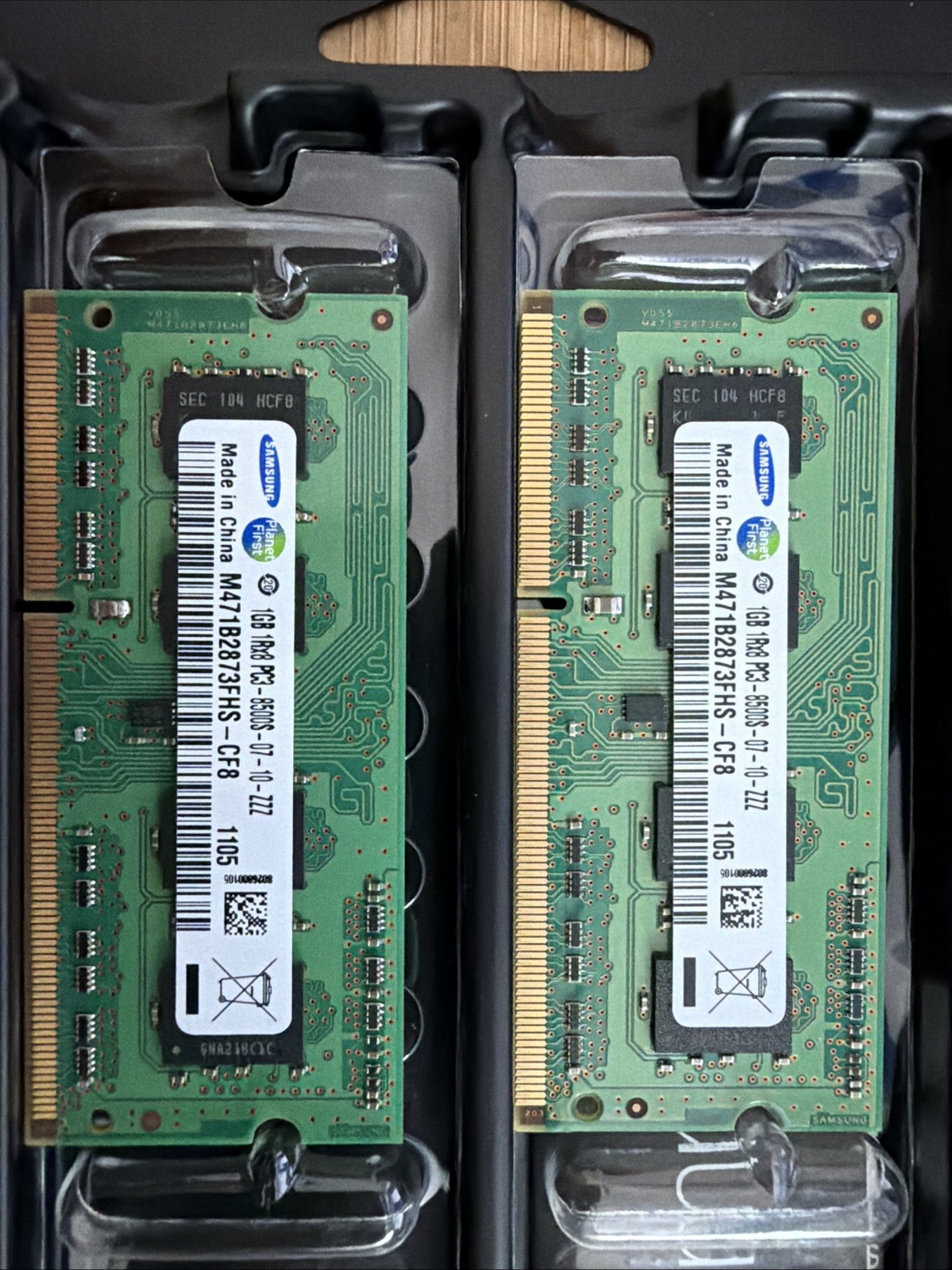 Samsung M471B2873FHS-CF8 2x1GB DDR3-1066 (PC3-8500) PC3-8500S Memory