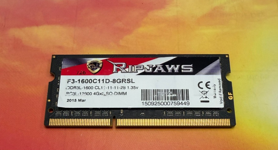 G.Skill 4GB  PC3-12800 DDR3L-1600 Laptop Memory P/N: F3-1600C11D-8GRSL