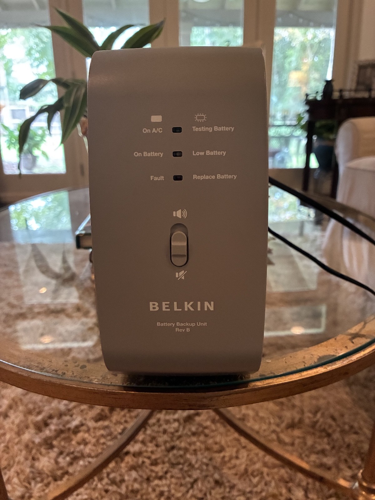 Belkin Battery Backup Unit Model BU3DC001-12v Power Supply w/Battery