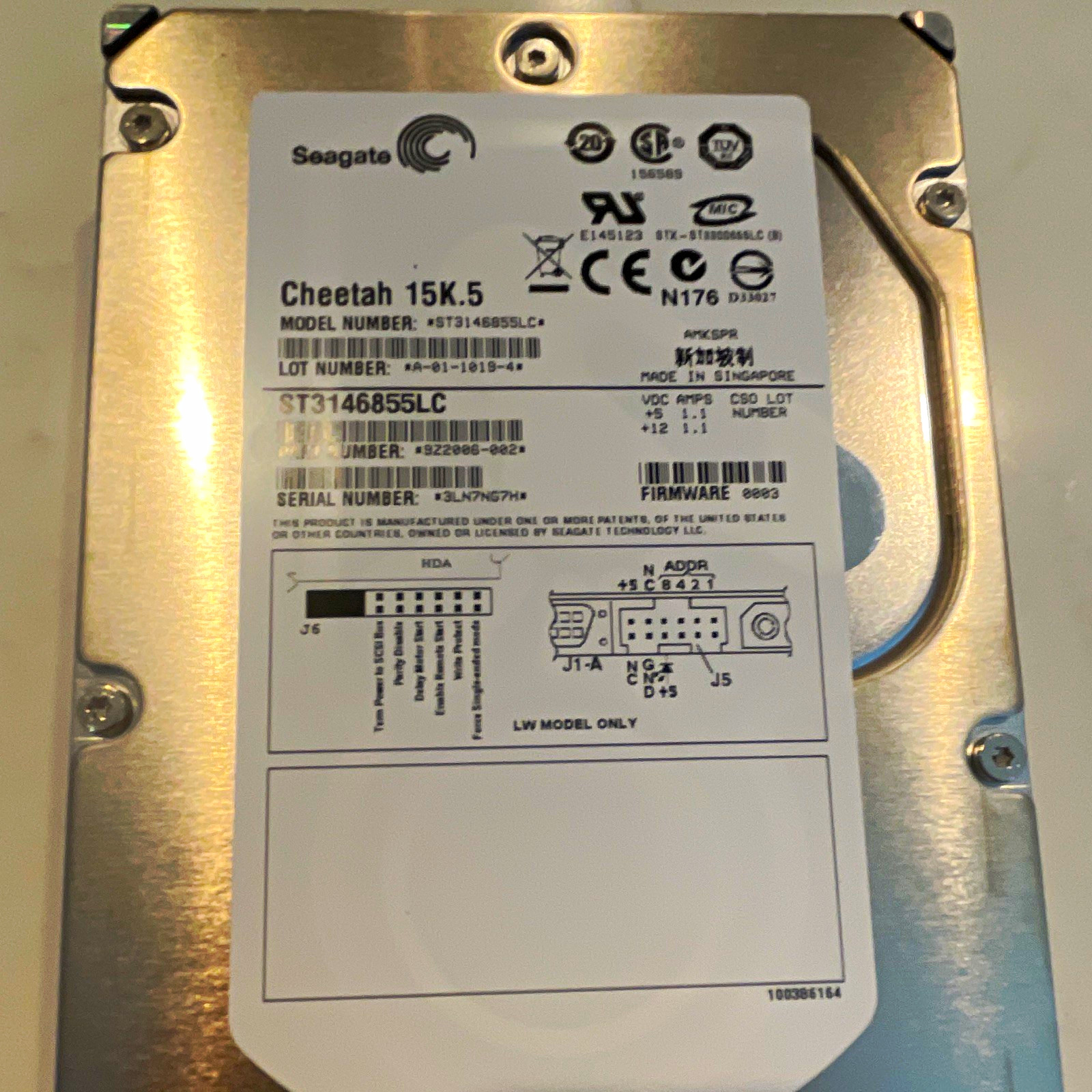 Seagate Cheetah 15K.5 146GB 15K RPM 16MB 3.5in SCSI HDD ST3146855LC