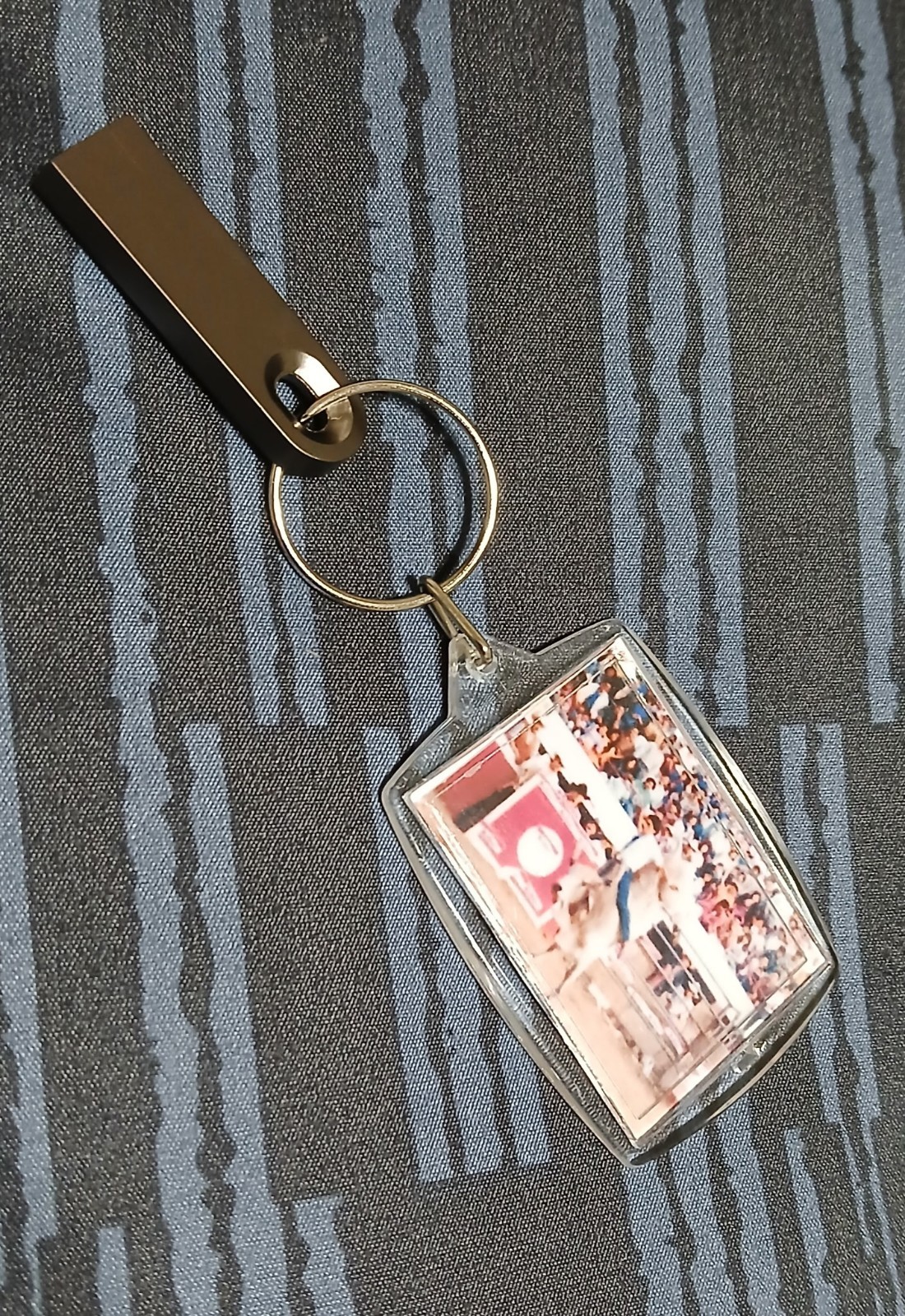 Memoria Usb Con Las Mejores 12 Películas De Jaripeos Del Recuerdo De Los 90"