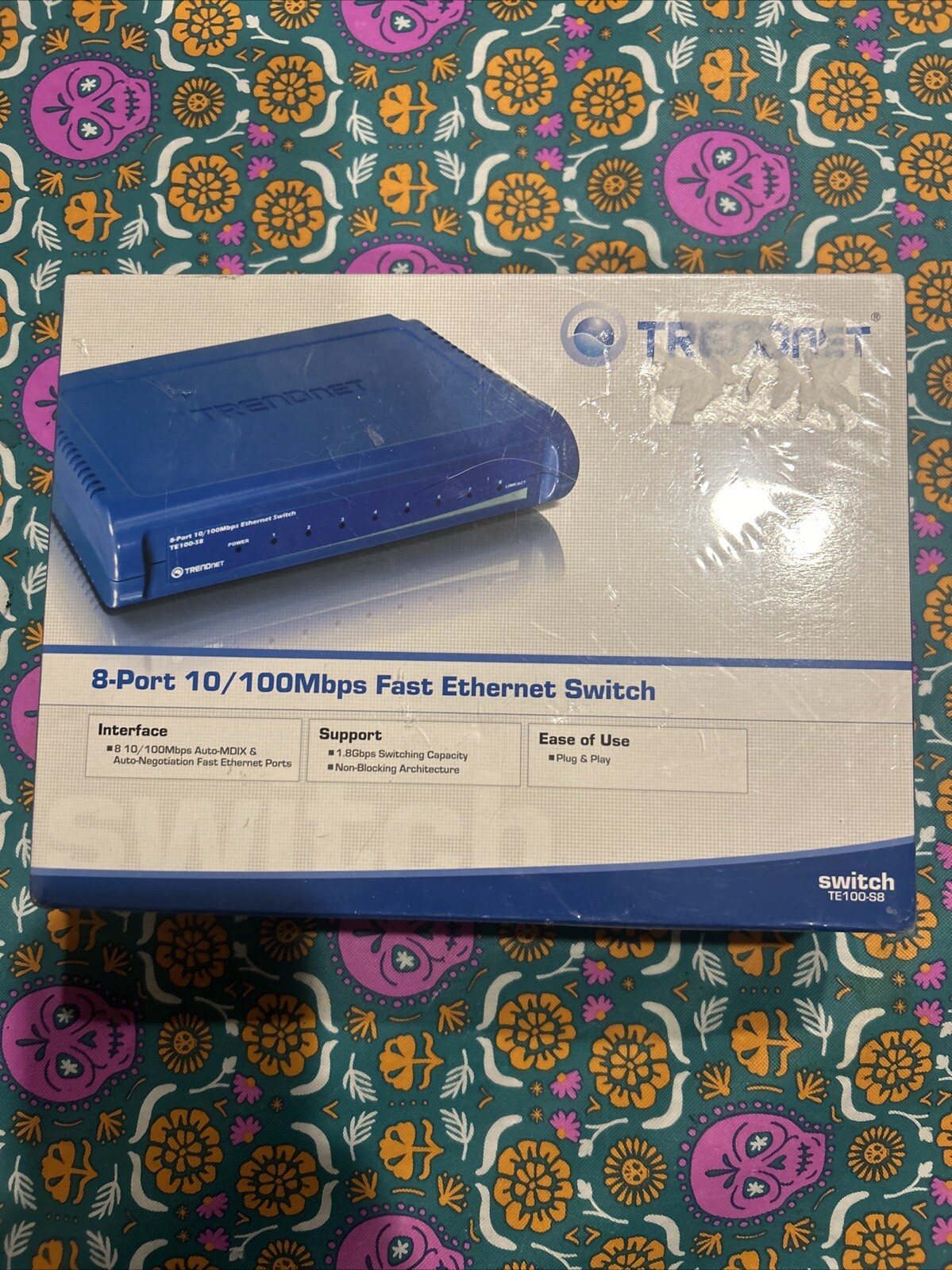 Brand New Sealed Trendnet 8 Port 10/100 Mbps Greennet Switch # TE100-S8/A