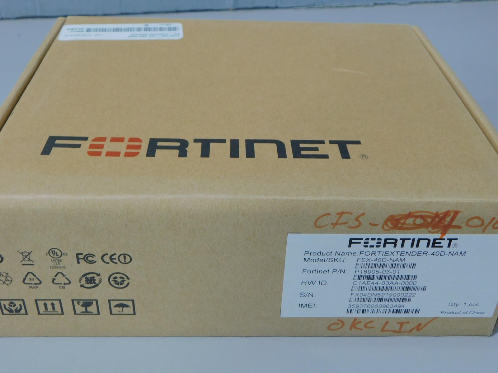 Fortinet FortiExtender FEX-40D-NAM 4G LTE Wireless WAN Extender