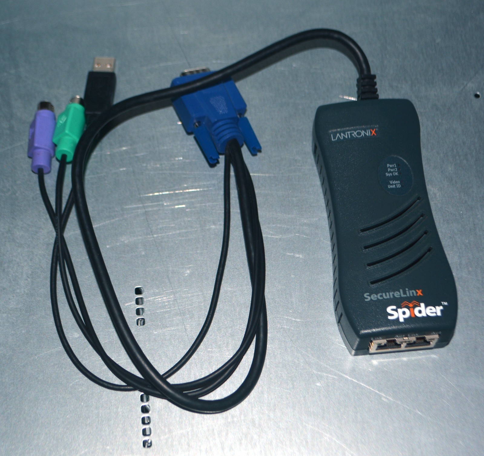 Lantronix SLS200USB0-01  SecureLinx Spider Network PS/2, USB & VGA KVM