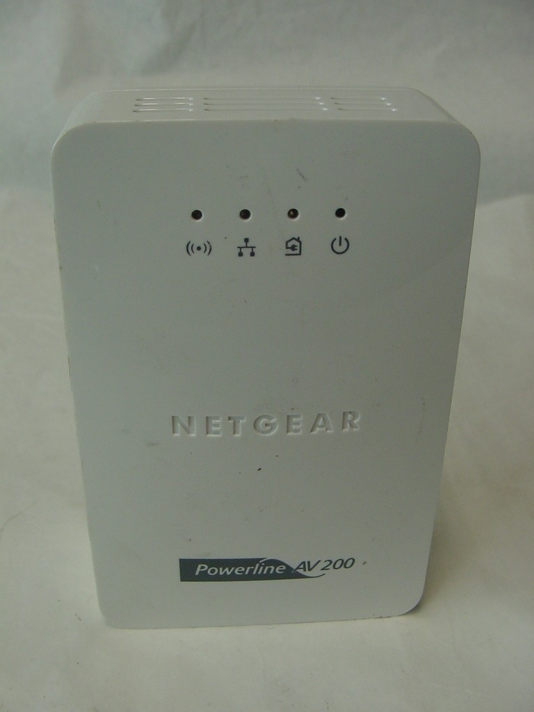 NETGEAR POWERLINE AV200 WIRELESS N EXTENDER XAVN2001