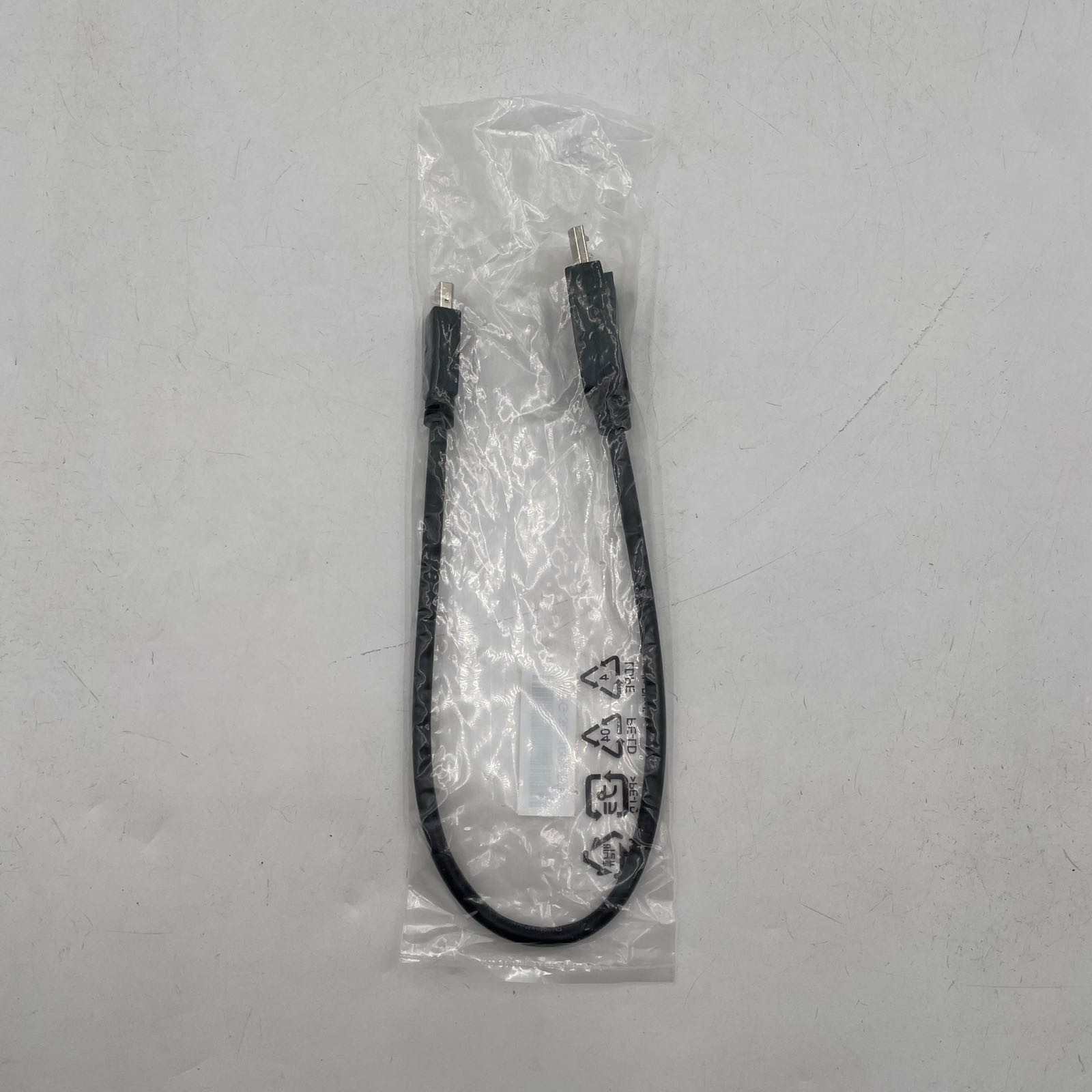 Mini DisplayPort to DisplayPort Cable Mini DP to DP 12 in P/N: K3G-3021002-E06
