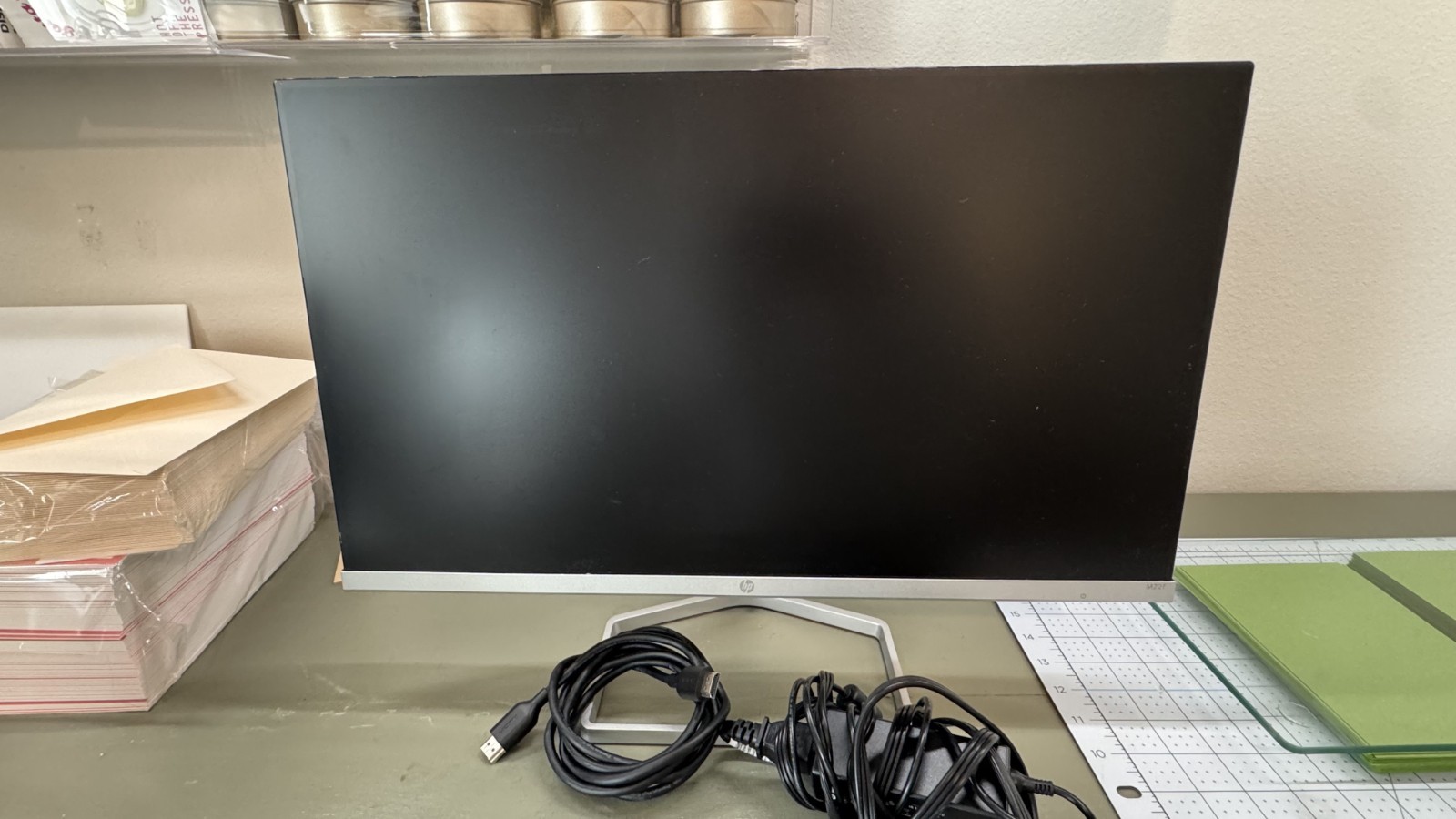 HP M22f 21.5" LED Full HD Free Sync Monitor - Silver, Black