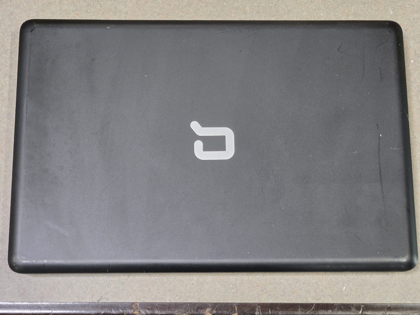 HP Compaq Presario CQ56-112NR 15.6" Laptop AMD V140 2.3GHz 2GB RAM No HDD