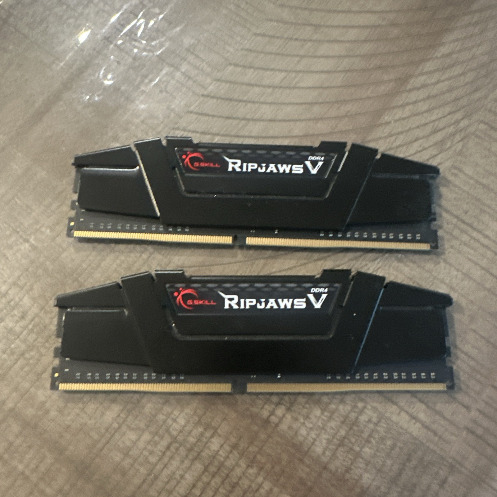 RipJaws 16gb 2x8 3200mhz c16 slightly used and in great condition. 