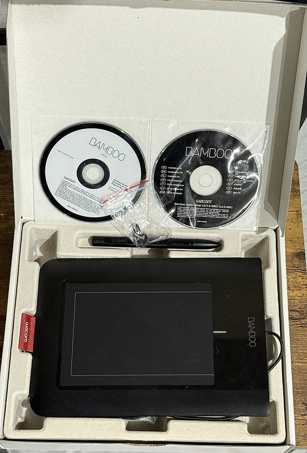 WACOM Bamboo Pen CTL-460 Drawing Digital USB Tablet. Good for Drawing and osu