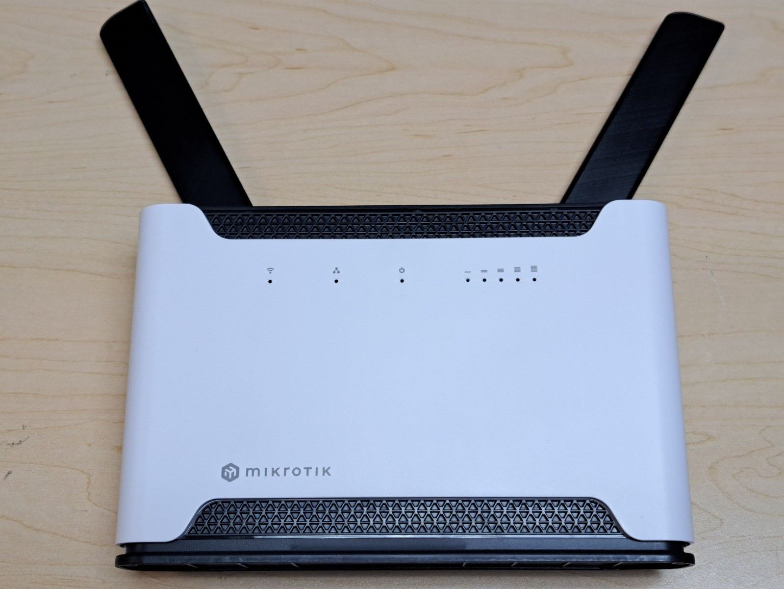 MikroTik Chateau PRO ax AX3600 Dual-Band Wi-Fi 6 Access Point