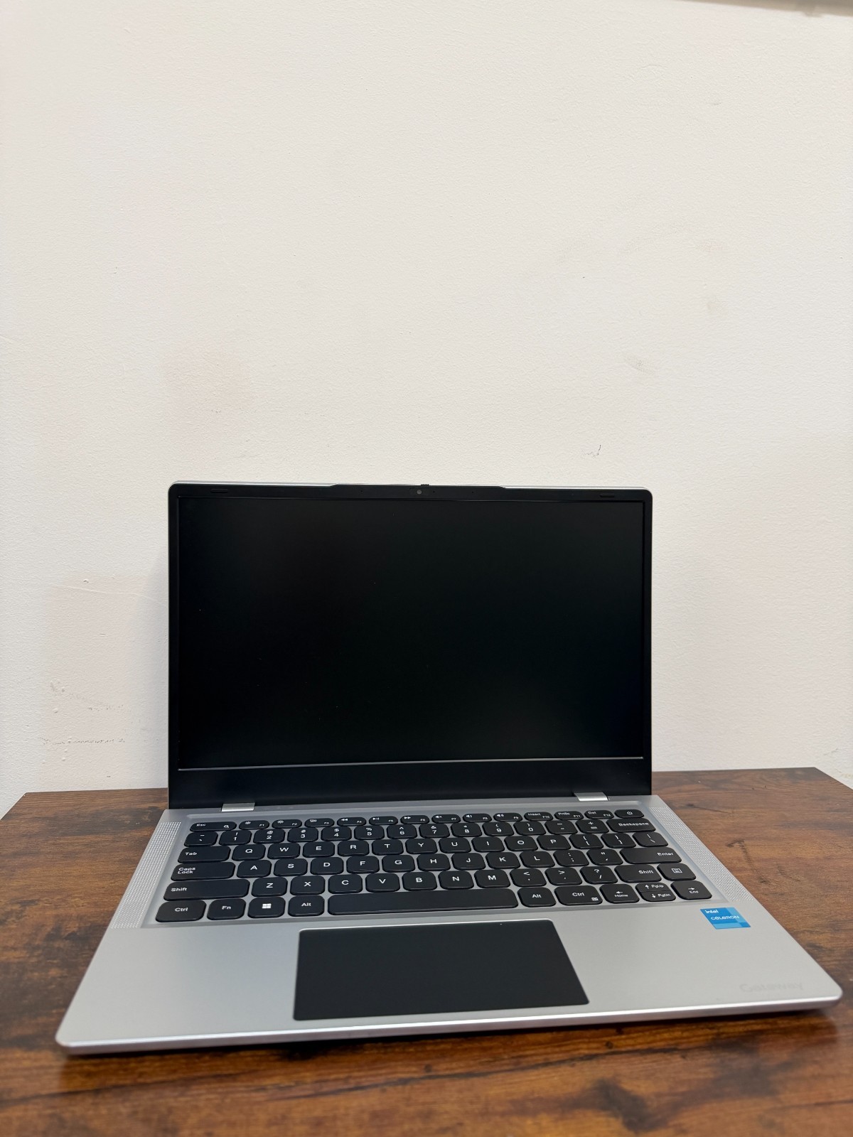Gateway GWNC214H34-SL Intel Celeron 4GB RAM 120GB SSD Win11p **READ **
