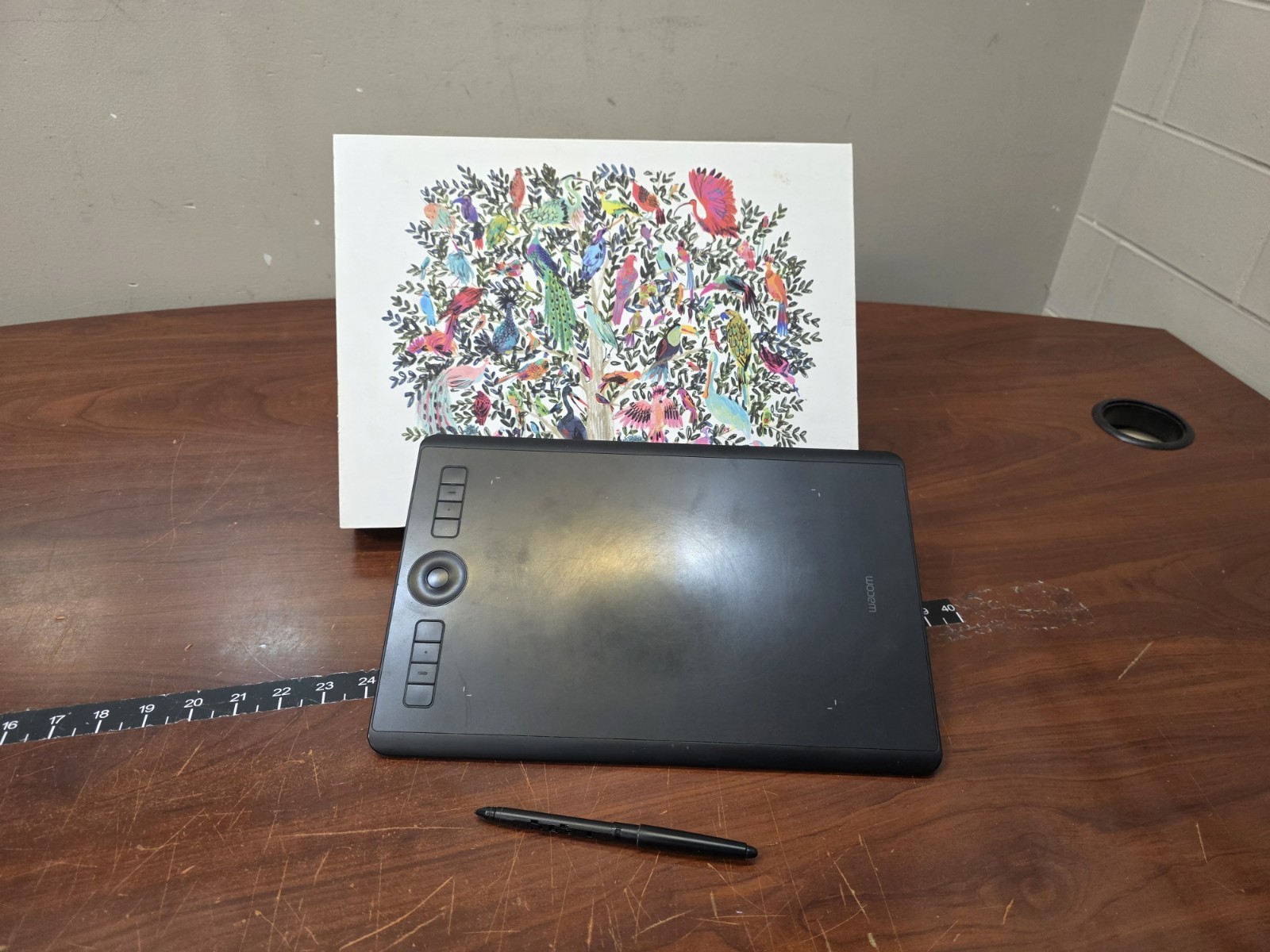 Wacom Intuos Pro Medium PTH-660 Drawing Tablet 