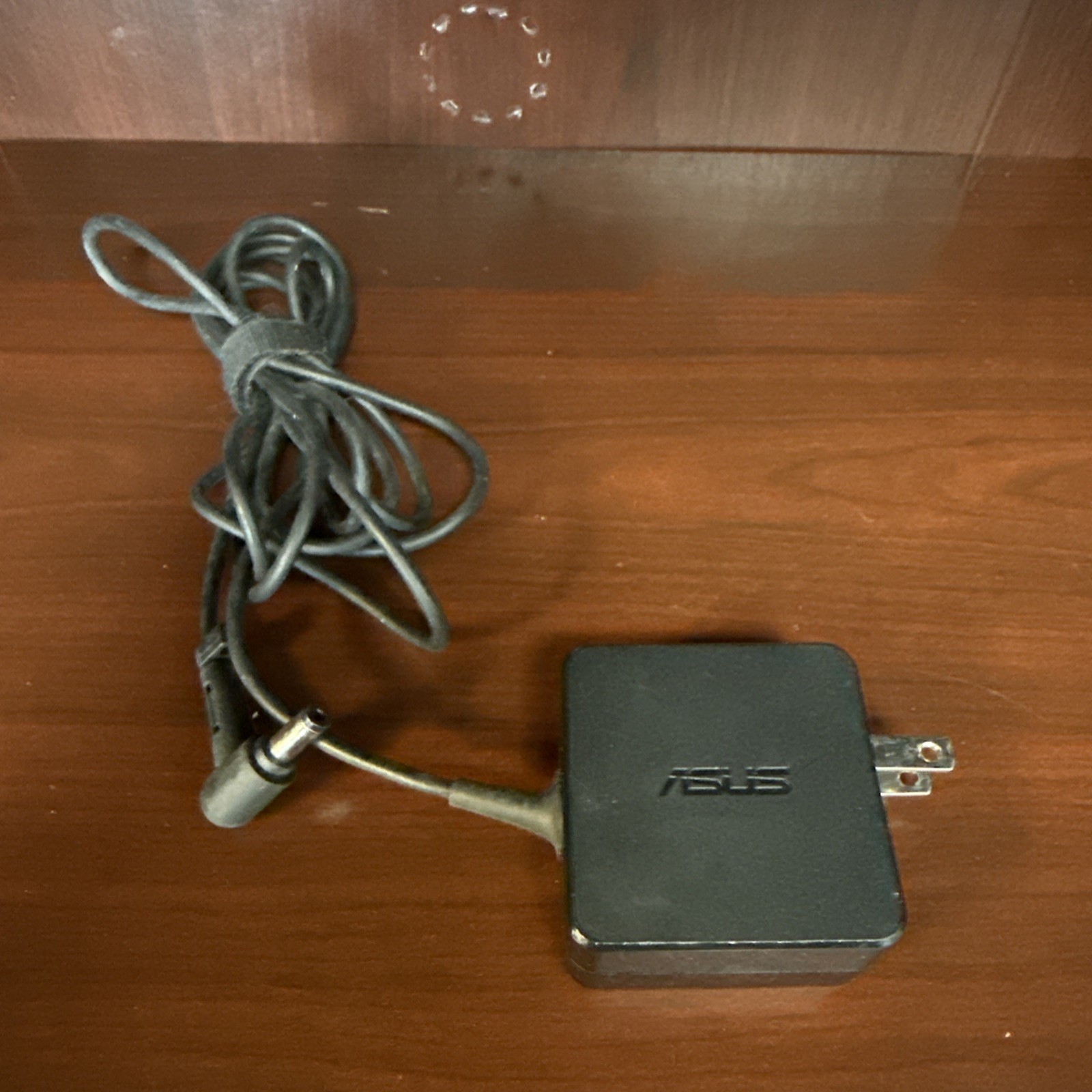 ASUS AD890326 19V 1.75A 33W Genuine Original AC Power Adapter Charger