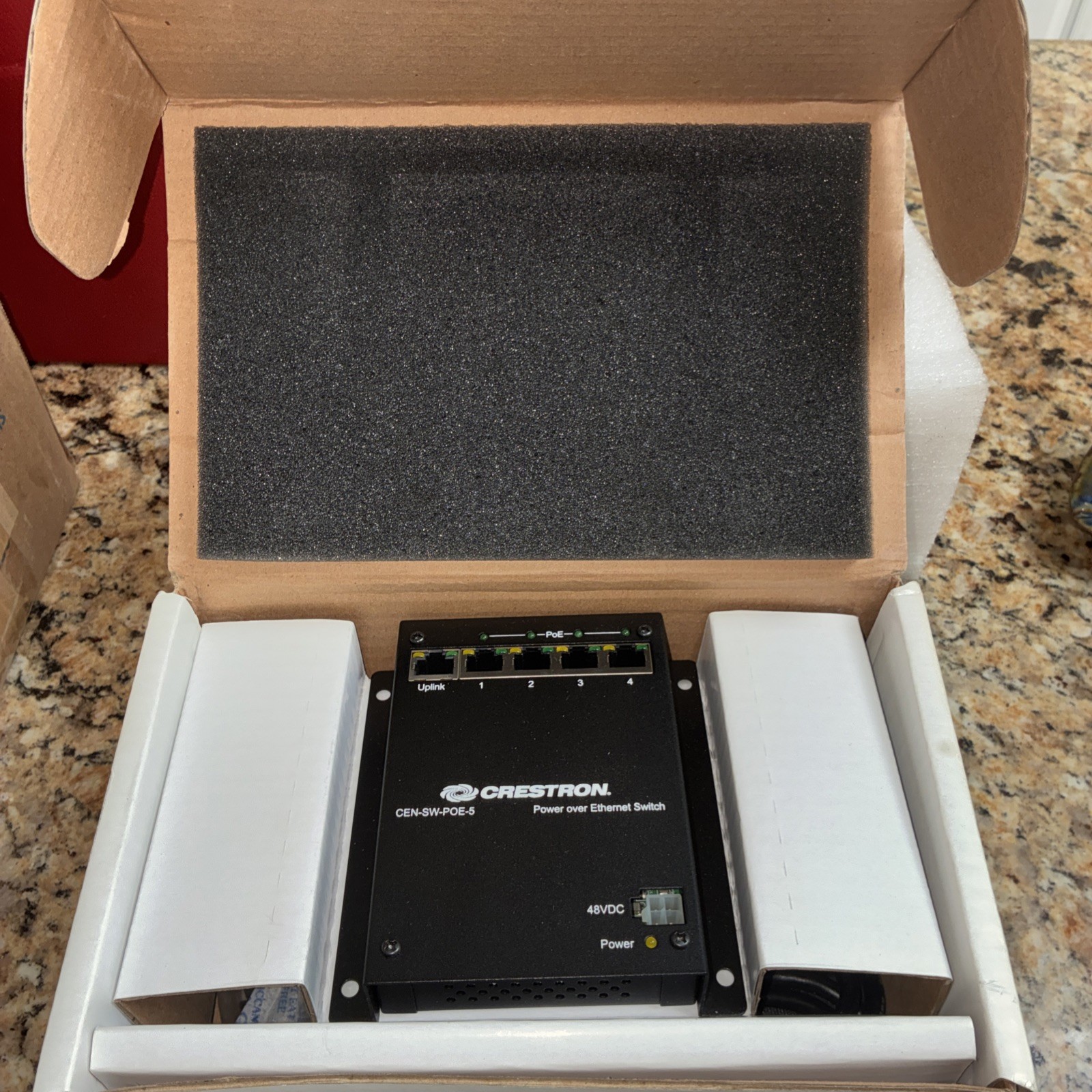 Crestron 5-Port PoE Ethernet Switch, CEN-SW-POE-5 - New Open Box