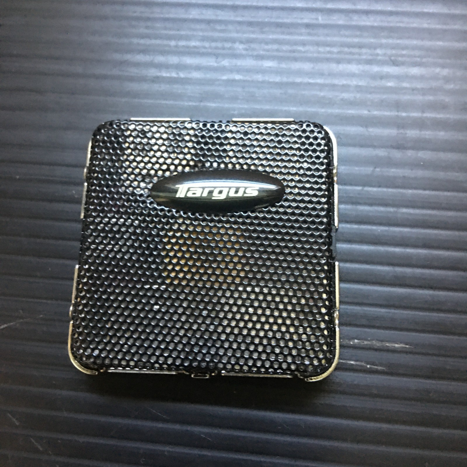 Targus ACH63US Micro Travel USB 2.0 4-Port Hub