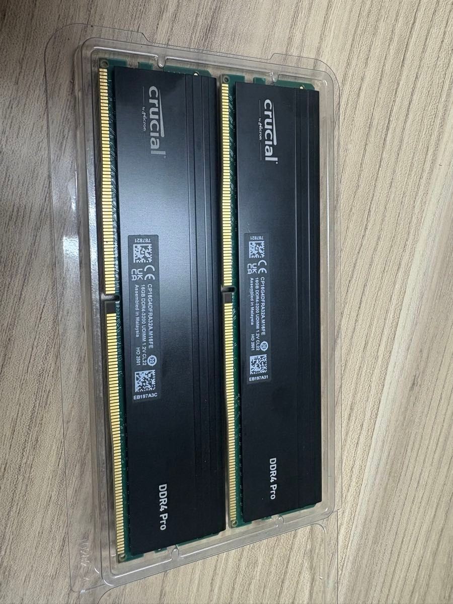 Crucial 16GBx2 DDR4-3200 Desktop Memory RAM Micron PRO Tested