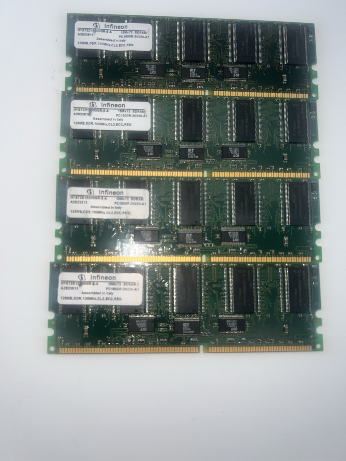 Infineon 128MB , PC-133U , SDRAM , 168 pin ,