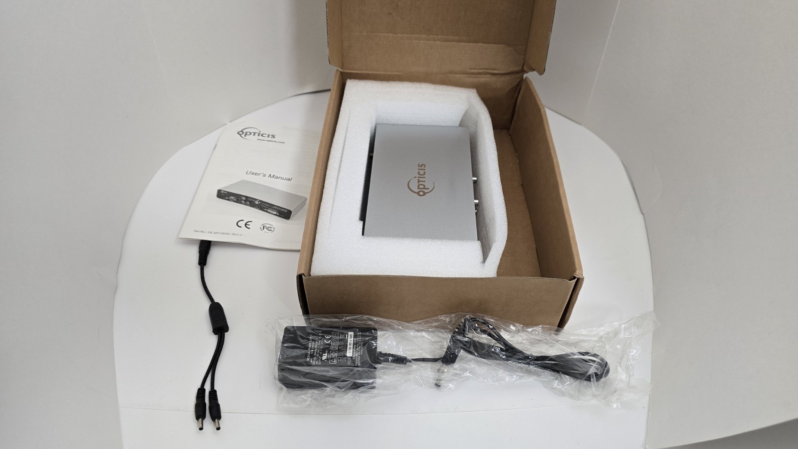Opticis Fiber Optic Multi-Format Converter OMVC-200 In Box With Power Supply