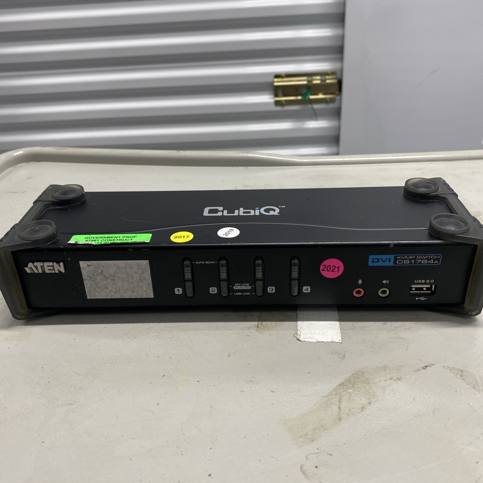 Aten Technologies CubiQ CS1764A KVM Switch No Adapter