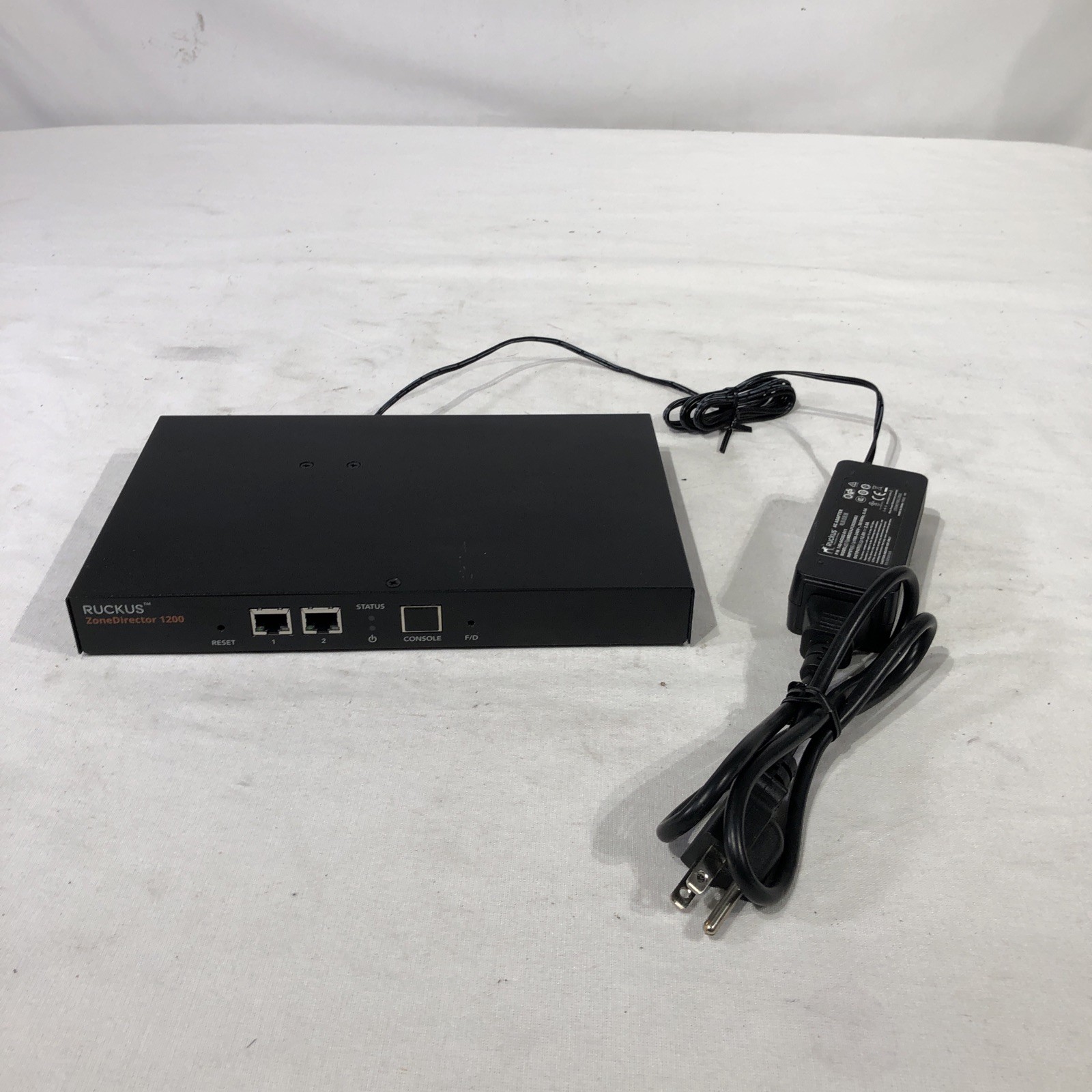 RUCKUS ZoneDirector 1200 ZD1200 Wireless LAN Controller - 901-1205-UN00