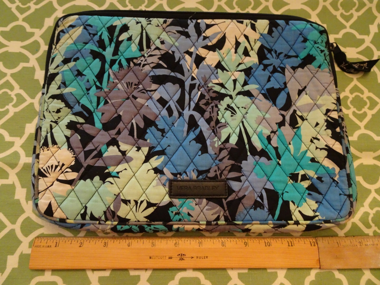 VERA BRADLEY Computer LAPTOP CASE / Bag, Retired Pattern Camo floral