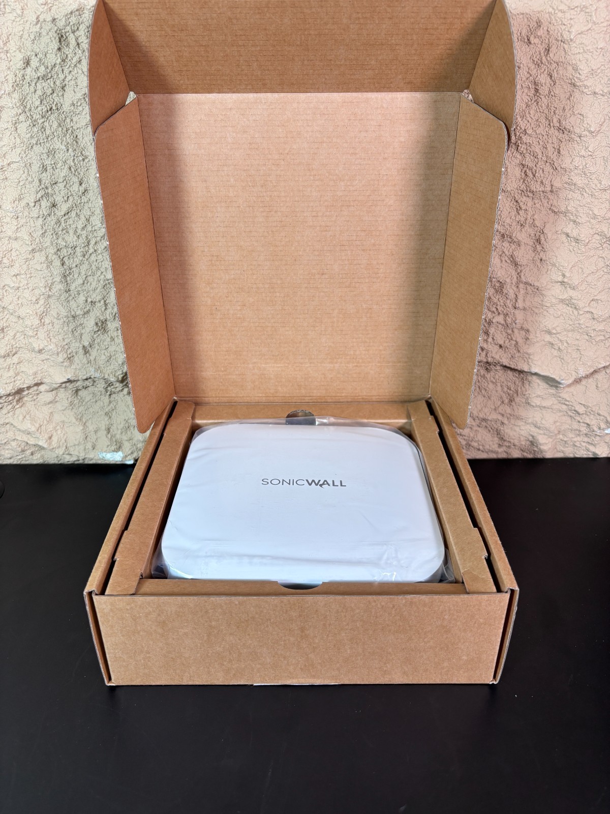 SonicWall SonicWave 621 Wireless Access Point 02-SSC-8062 White