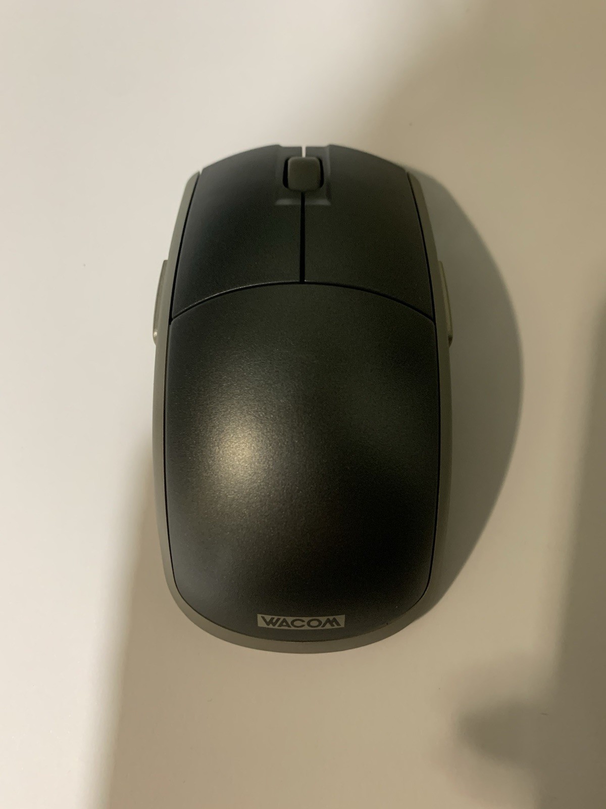 Wacom Intuos3 Wireless Mouse (ZC-100-00) (Used)