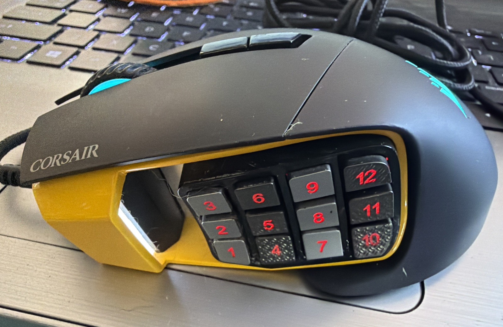 Corsair Scimitar RGB Gaming Mouse Wired Black & Yellow Lights Works Ships Fast